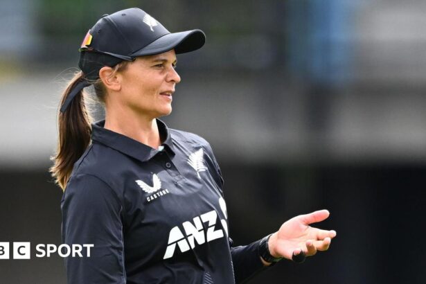 Suzie Bates: New Zealand star joins Durham as club’s first overseas player
